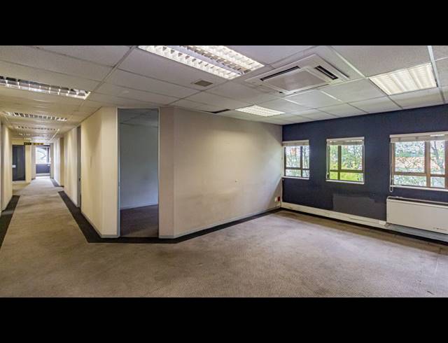 640M² OFFICE TO LET IN HYDE PARK